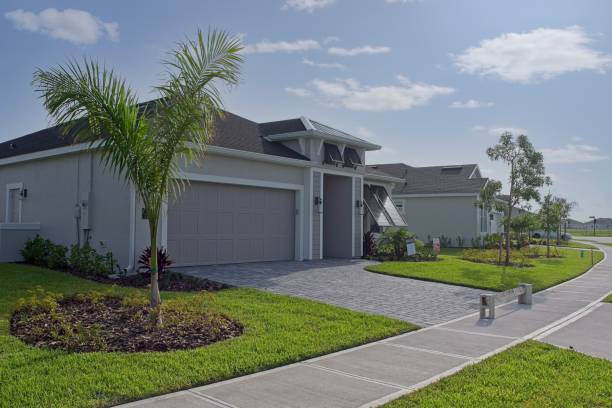 Best Brick Driveway Pavers  in Earlham, IA